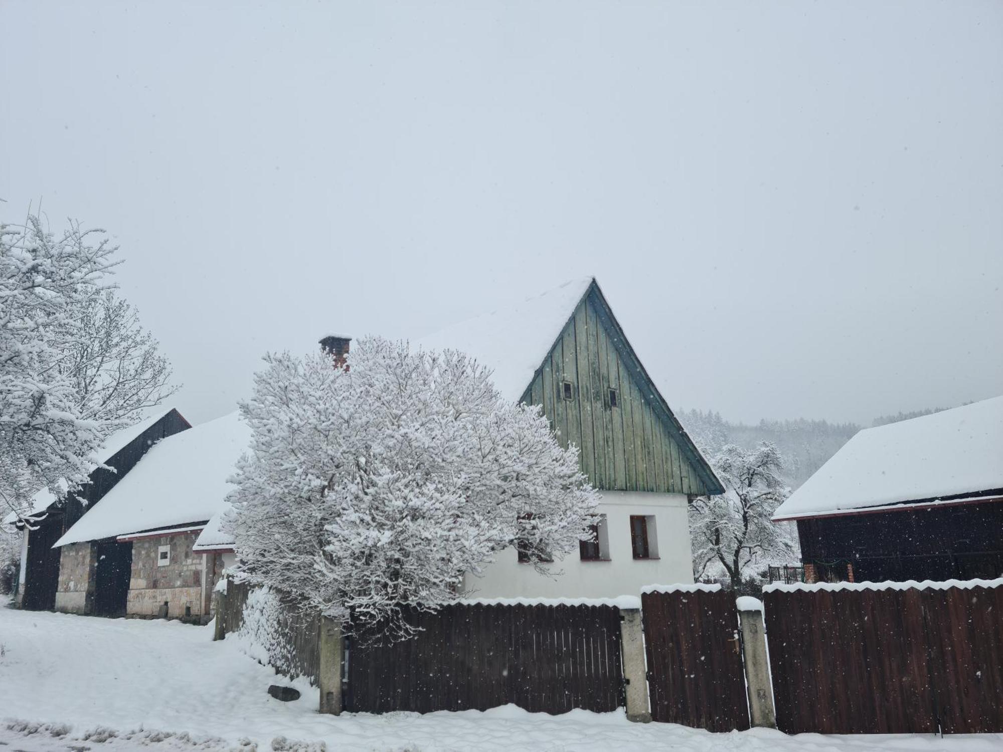 Chalupa Jestrebi Villa Velke Svatonovice Luaran gambar